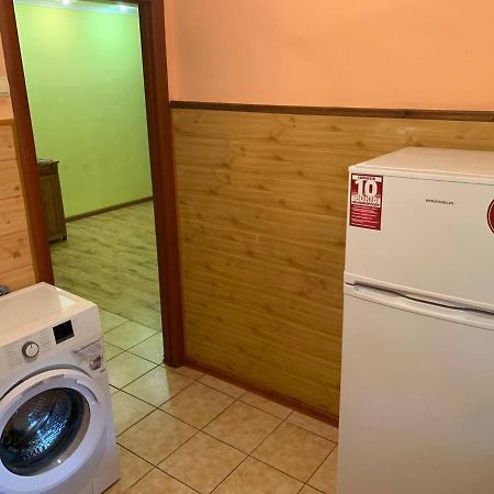 Апартаменти З Усіма Зручностями Tjernivtsi Eksteriør billede