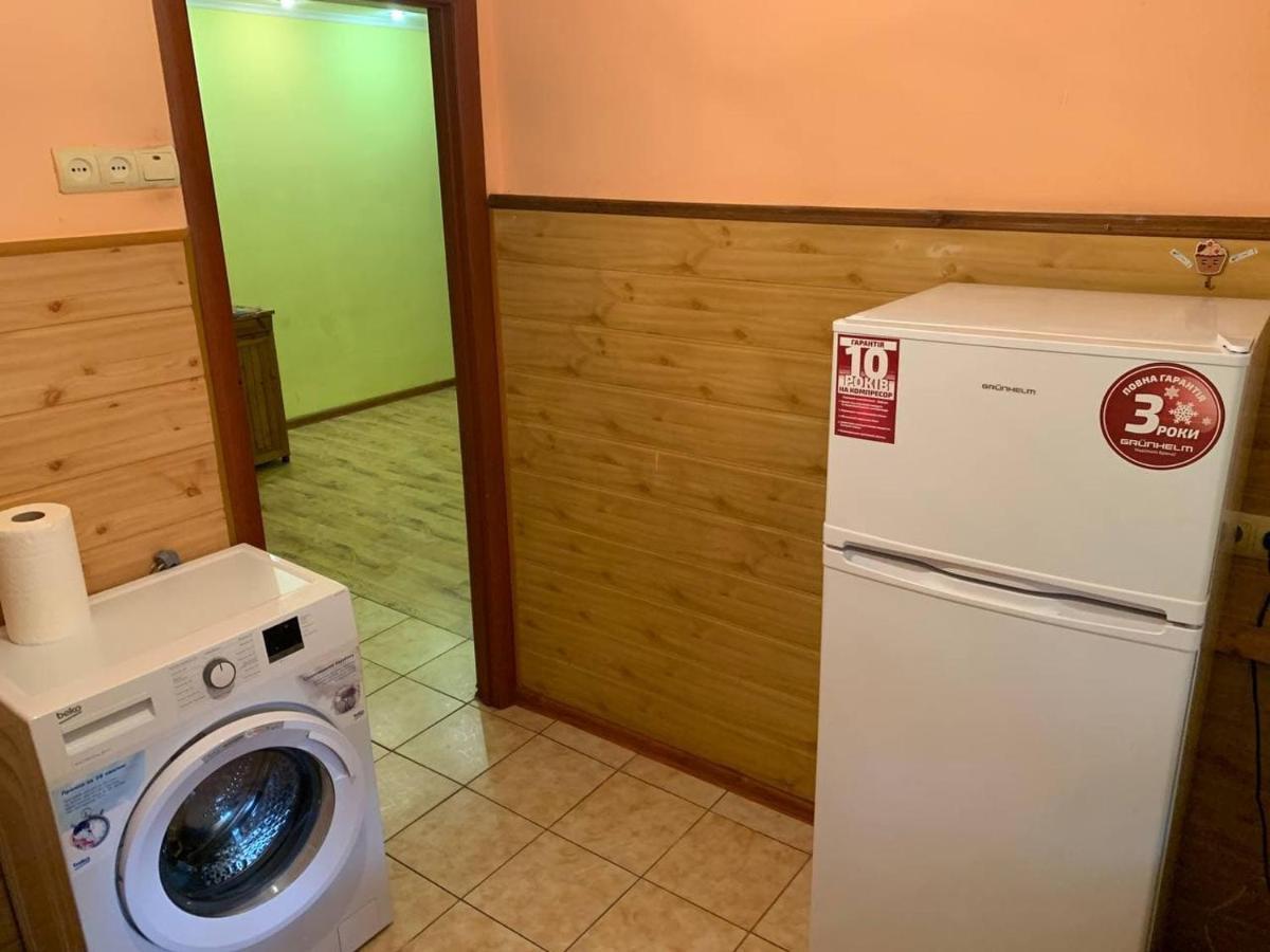 Апартаменти З Усіма Зручностями Tjernivtsi Eksteriør billede